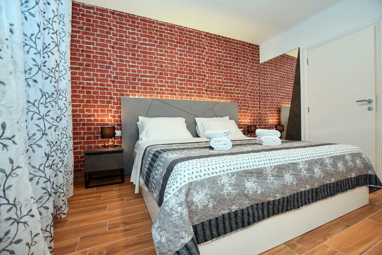 Four Corners Apartment *